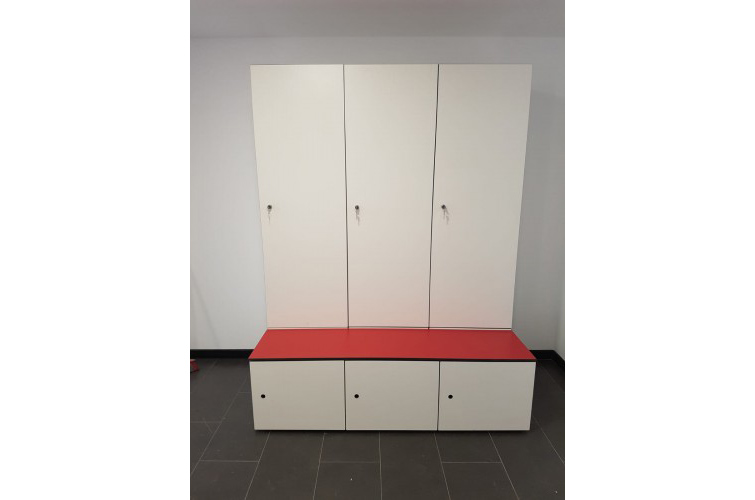 Taquillas vestuario fenólicas una puerta con banco-03