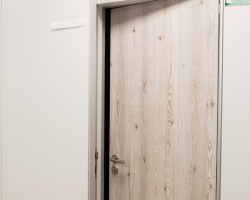 Puerta ciega en obra-21