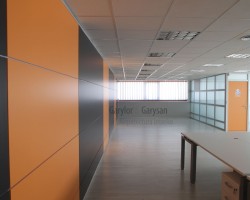 Mampara de oficina bipanel en apaisado con entrecalle-10