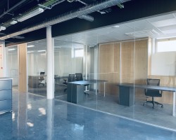 Mampara de oficina un vidrio seguridad a testa-01
