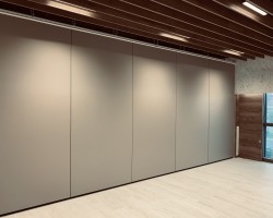 Tabiques Móvil Acústico Monodireccional desplegado en Camacho Recycling de Caudete-03