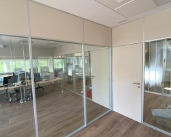 Mampara bipanel mixta vidrio y madera-03