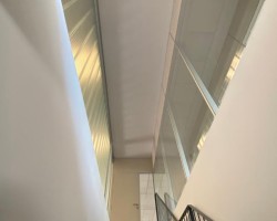 Mampara bipanel mixta vidrio y madera-06