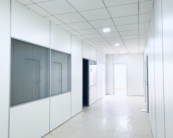 Mampara de oficina bipanel mixta con vidrio-04