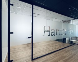 Mampara de oficina en cristal a testa Bioglass-02